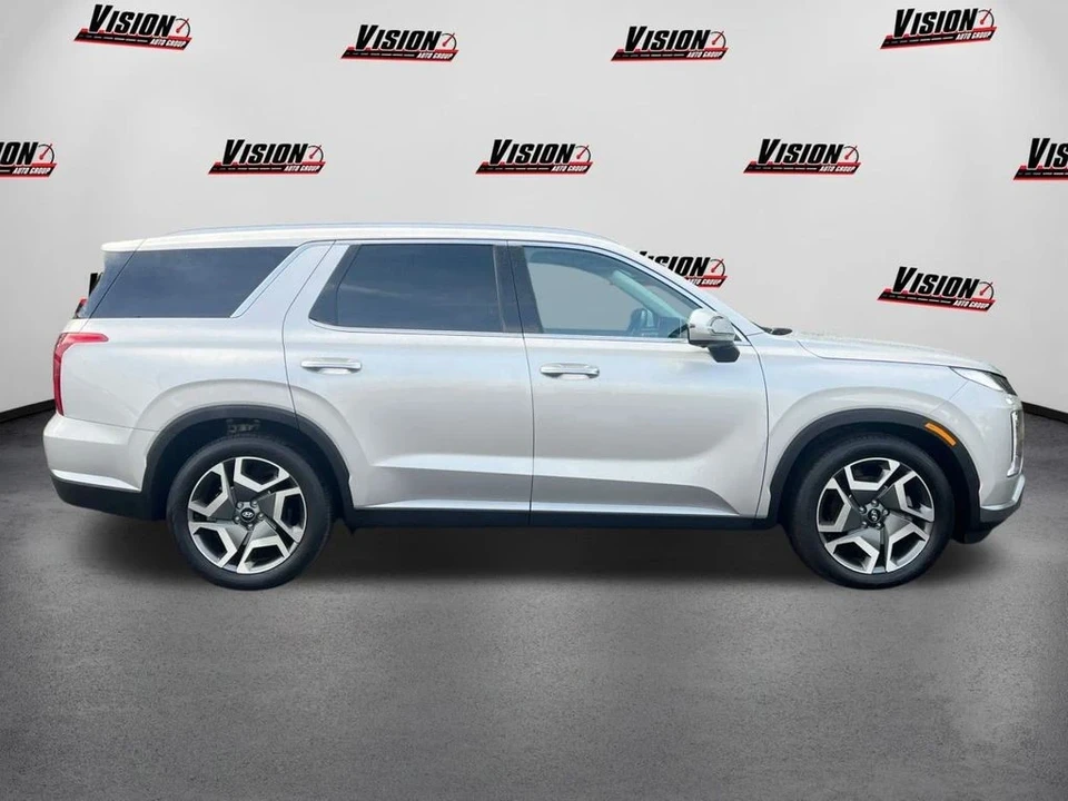 2025 Hyundai Palisade - Image 4 of 12