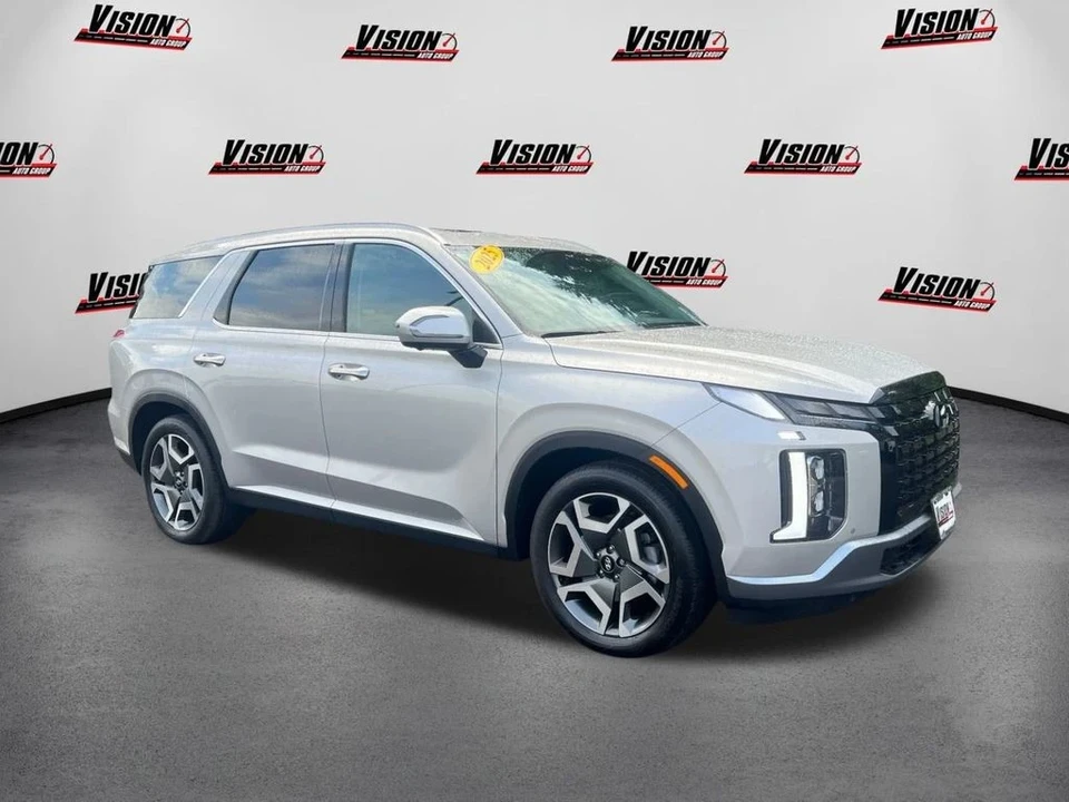 2025 Hyundai Palisade - Image 3 of 12
