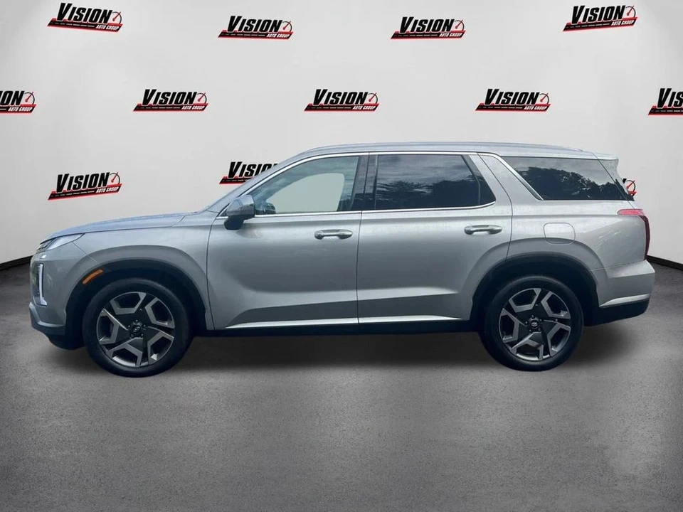 2025 Hyundai Palisade - Image 8 of 12