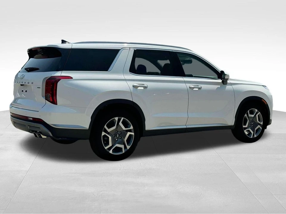 2025 Hyundai Palisade - Image 9 of 12