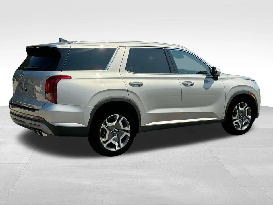 2025 Hyundai Palisade - Image 9 of 12