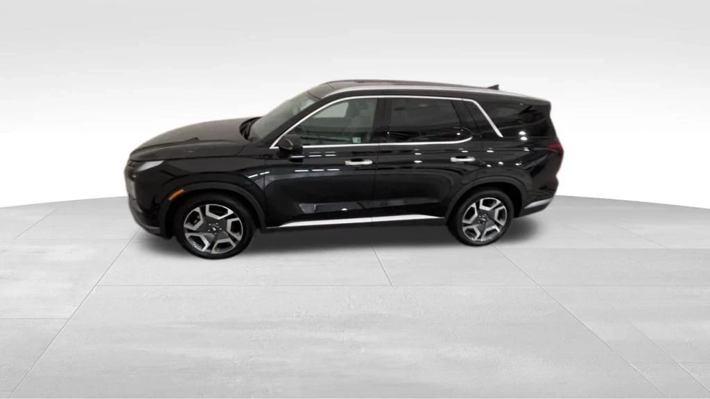 2025 Hyundai Palisade - Image 2 of 12
