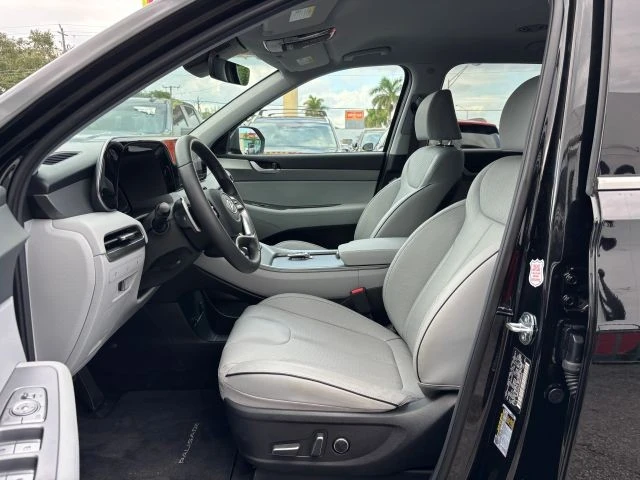 2025 Hyundai Palisade - Image 9 of 21