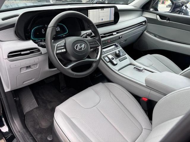 2025 Hyundai Palisade - Image 10 of 21