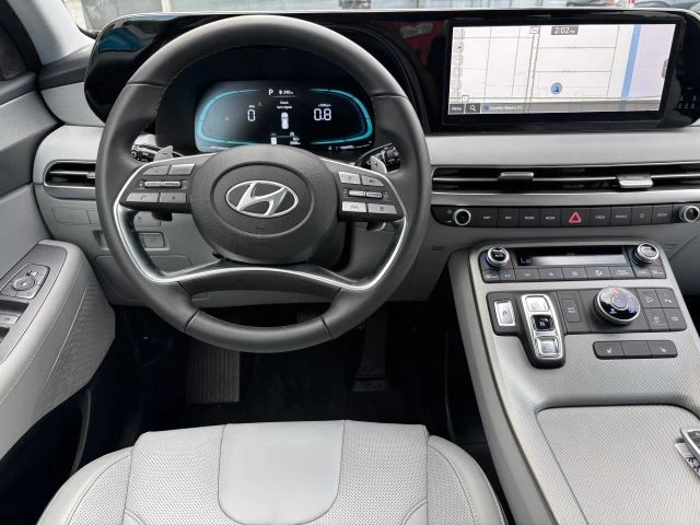 2025 Hyundai Palisade - Image 13 of 21
