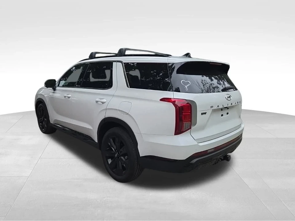 2025 Hyundai Palisade - Image 2 of 12