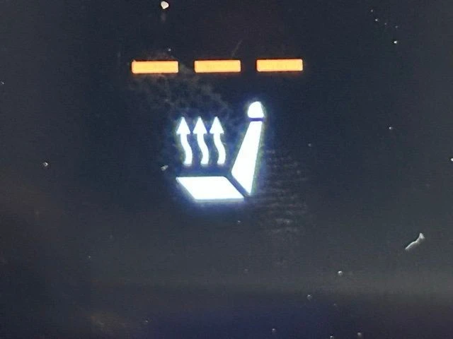 2025 Hyundai Santa Fe - Image 7 of 12