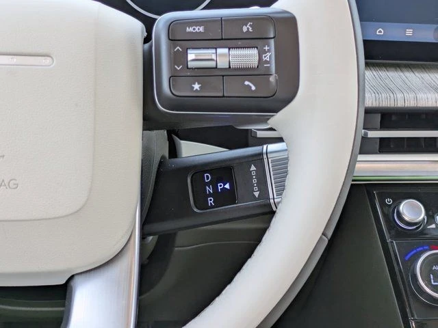 2025 Hyundai Santa Fe - Image 15 of 21