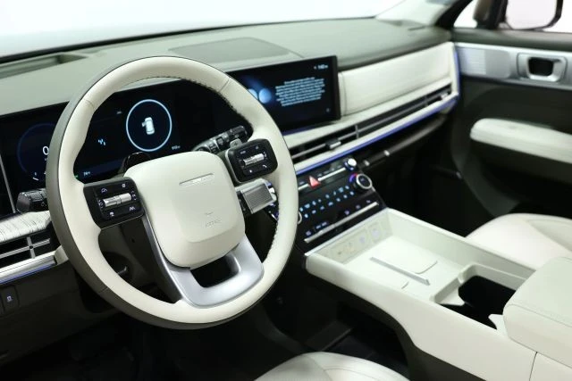 2025 Hyundai Santa Fe - Image 2 of 12