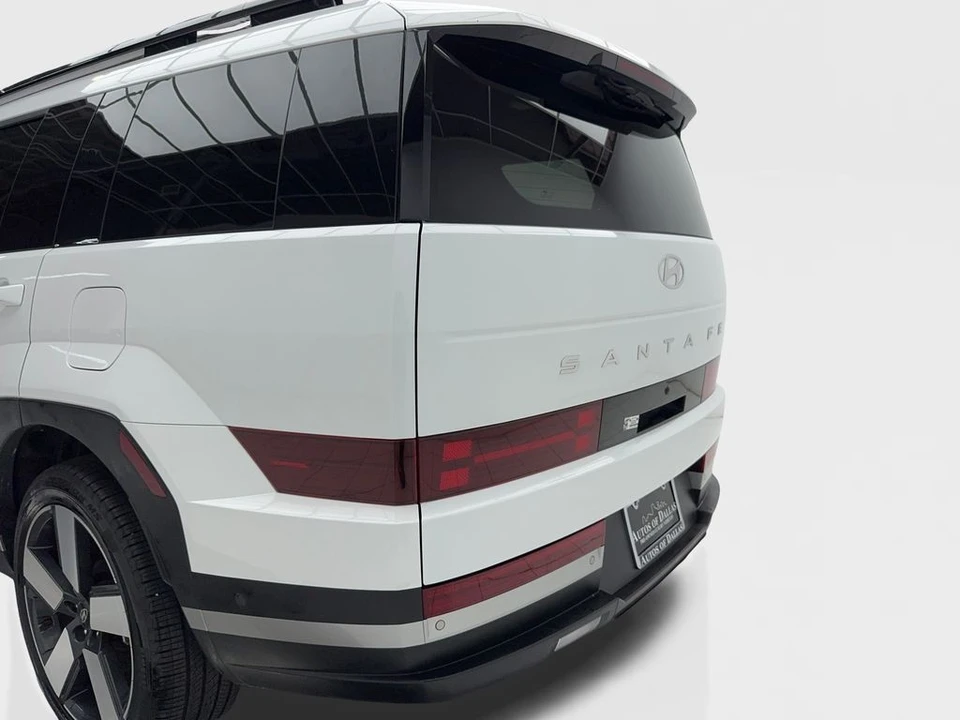 2025 Hyundai Santa Fe - Image 10 of 21