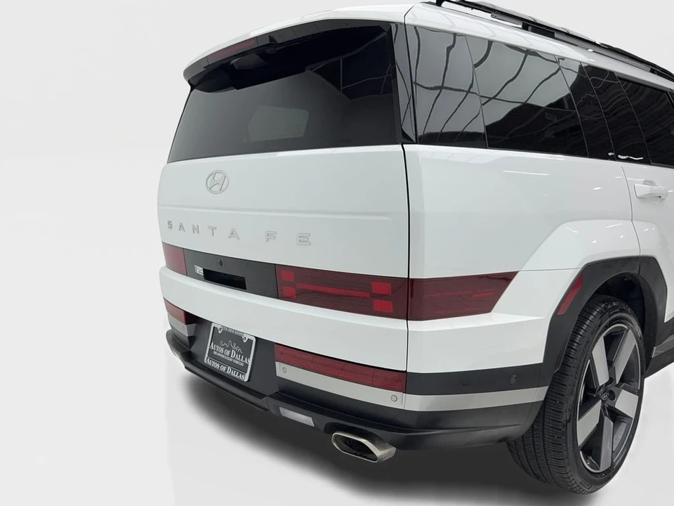 2025 Hyundai Santa Fe - Image 7 of 21