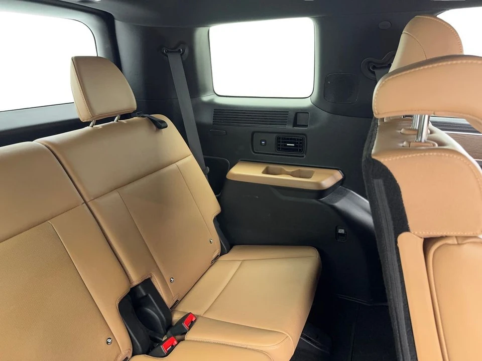 2025 Hyundai Santa Fe - Image 21 of 21