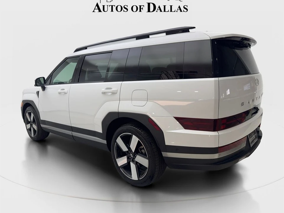 2025 Hyundai Santa Fe - Image 9 of 21