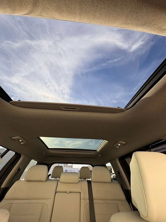 2025 Hyundai Santa Fe - Image 8 of 10