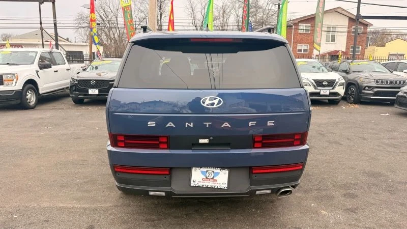 2025 Hyundai Santa Fe - Image 6 of 12