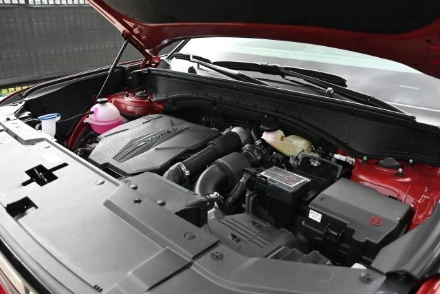 2025 Hyundai Santa Fe - Image 20 of 21