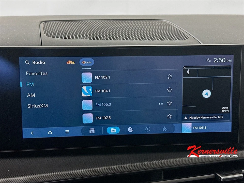 2025 Hyundai Santa Fe - Image 17 of 21