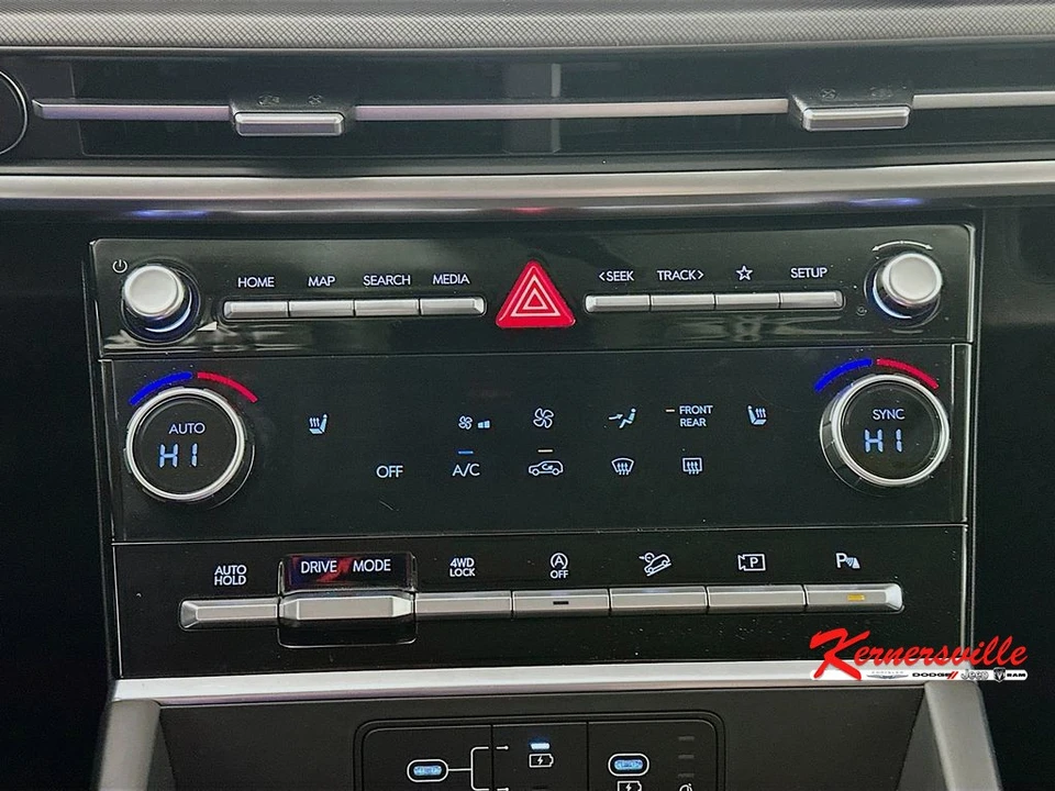 2025 Hyundai Santa Fe - Image 18 of 21