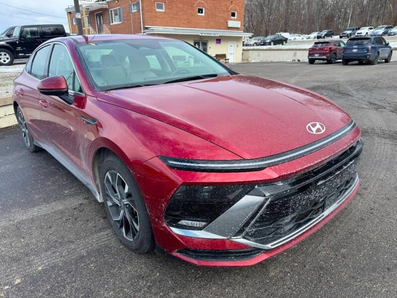 2025 Hyundai Sonata - Image 8 of 19