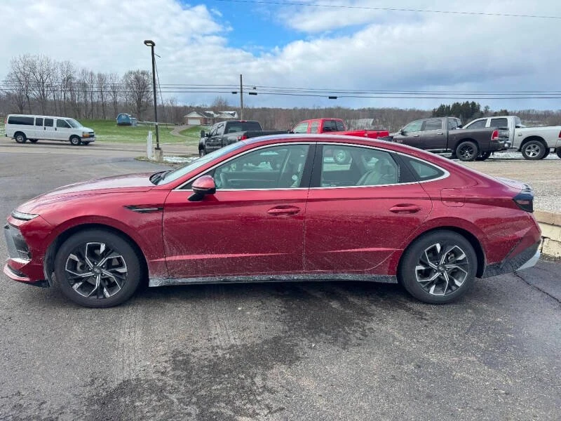 2025 Hyundai Sonata - Image 3 of 19