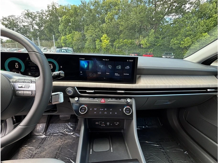 2025 Hyundai Sonata - Image 11 of 21