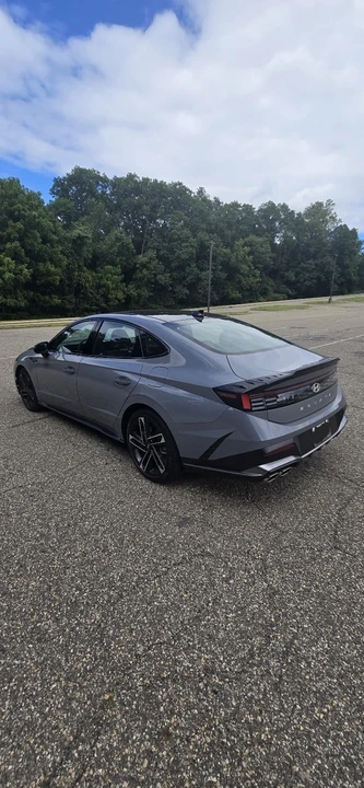 2025 Hyundai Sonata - Image 3 of 11
