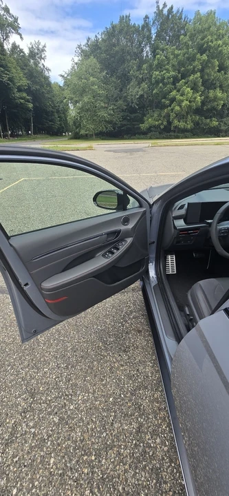 2025 Hyundai Sonata - Image 5 of 11