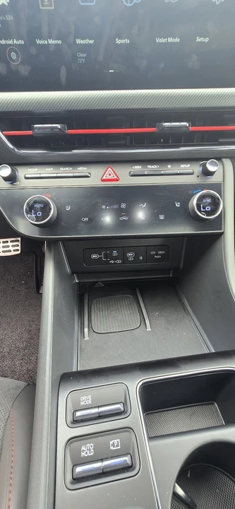 2025 Hyundai Sonata - Image 10 of 11