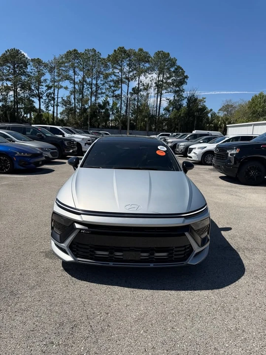 2025 Hyundai Sonata - Image 10 of 11