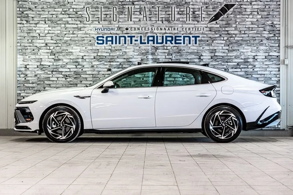 2025 Hyundai Sonata - Image 9 of 17