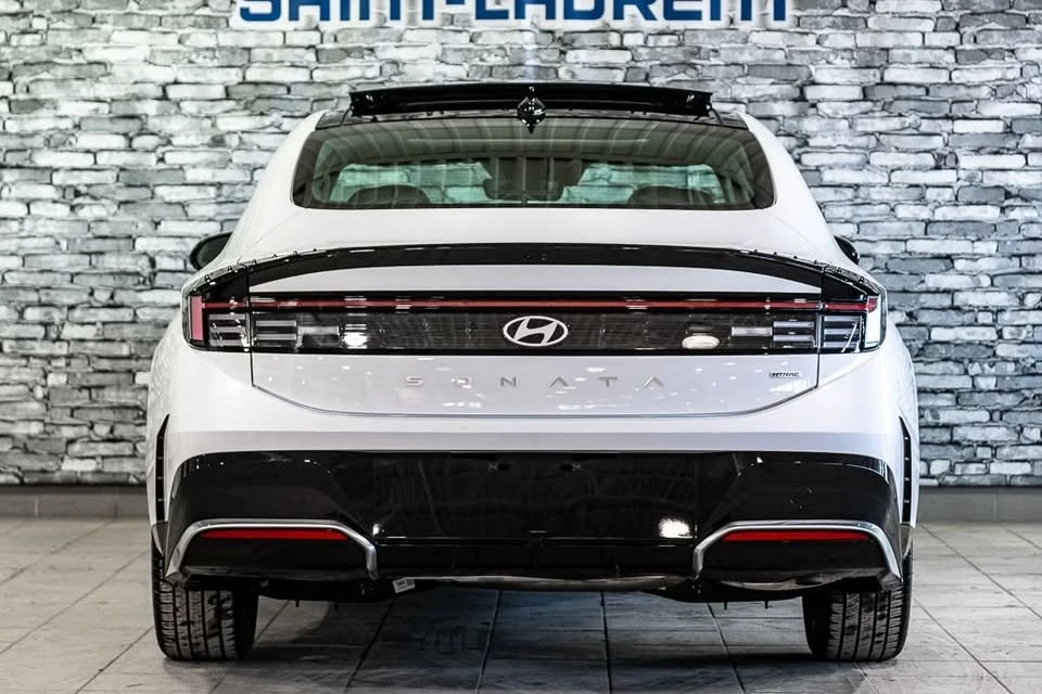 2025 Hyundai Sonata - Image 11 of 17