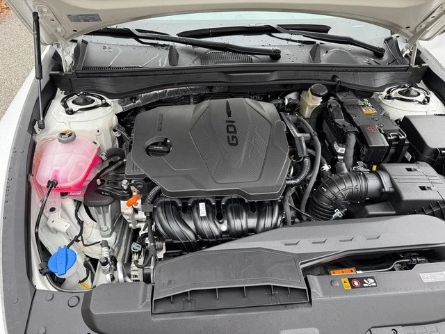 2025 Hyundai Sonata - Image 9 of 12