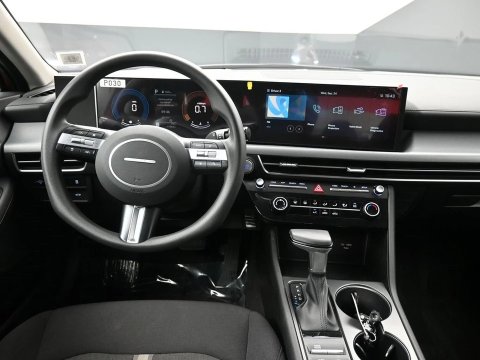 2025 Hyundai Sonata - Image 19 of 21