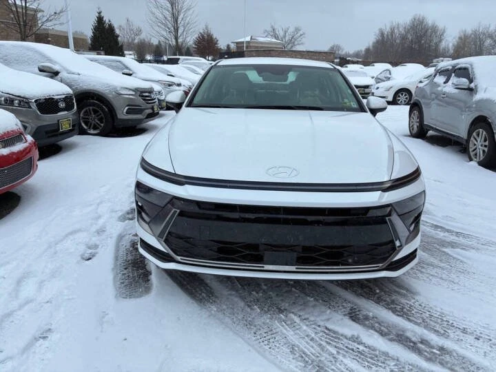 2025 Hyundai Sonata - Image 3 of 11
