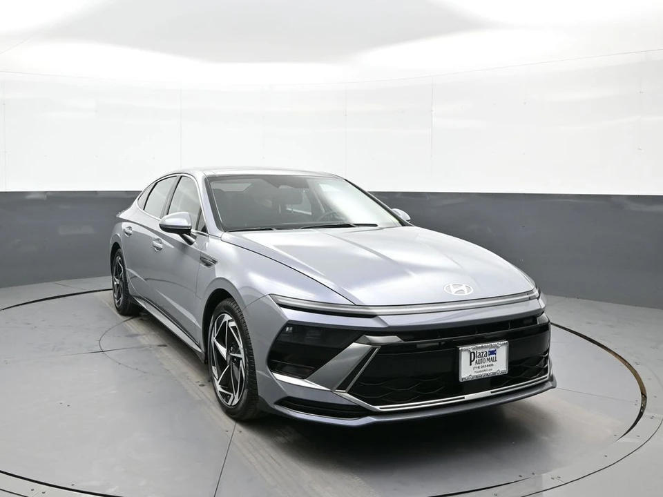 2025 Hyundai Sonata - Image 3 of 12
