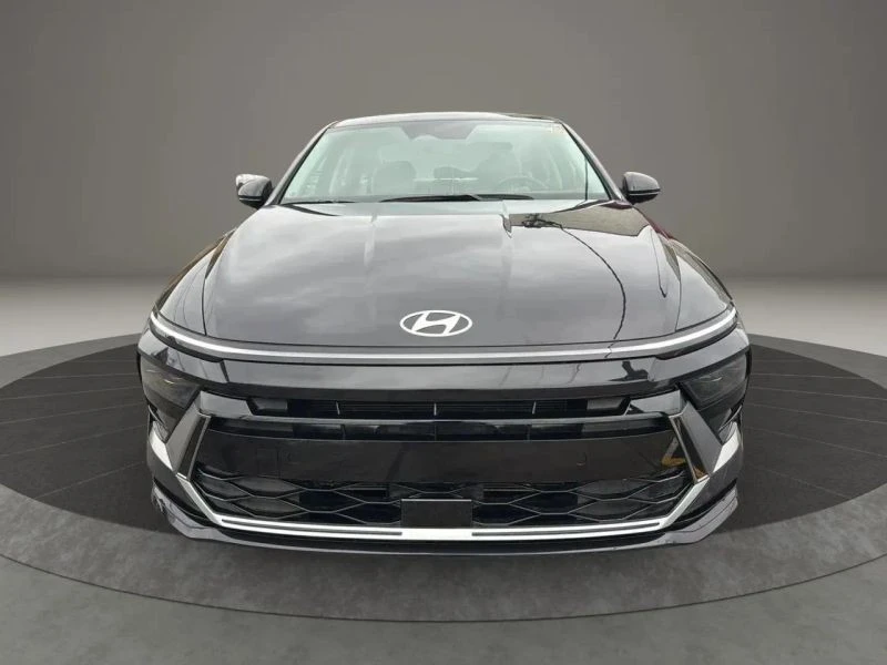 2025 Hyundai Sonata - Image 2 of 12