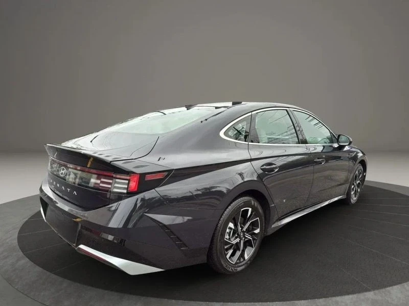 2025 Hyundai Sonata - Image 5 of 12
