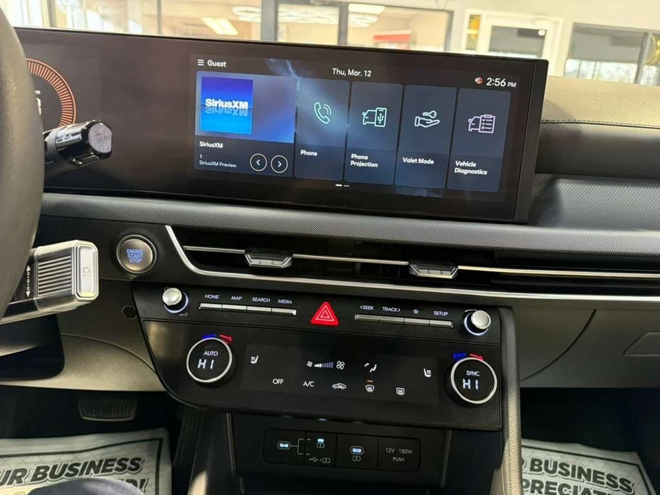 2025 Hyundai Sonata - Image 16 of 21