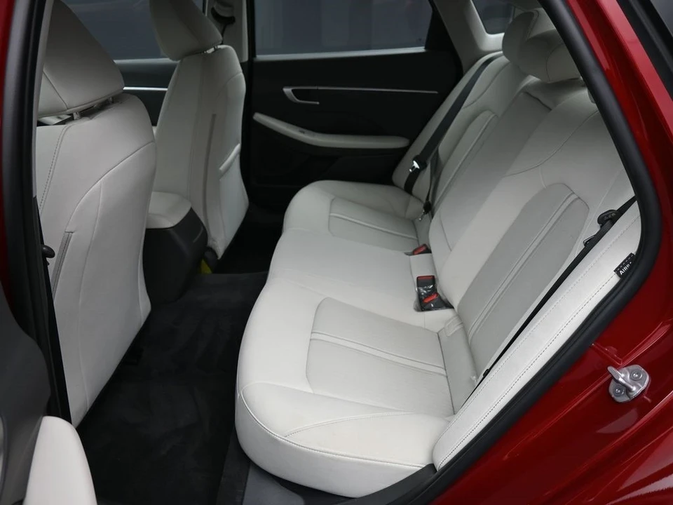2025 Hyundai Sonata - Image 20 of 21