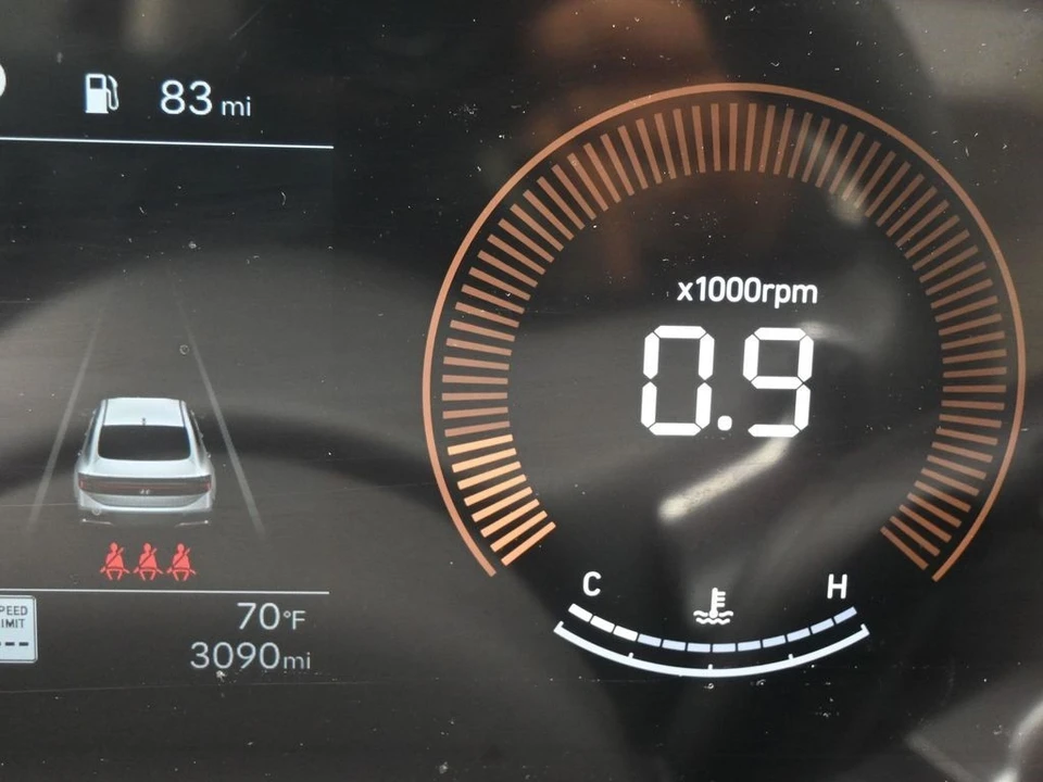 2025 Hyundai Sonata - Image 16 of 21