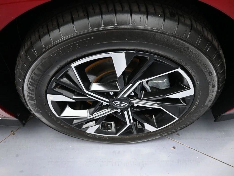 2025 Hyundai Sonata - Image 13 of 21