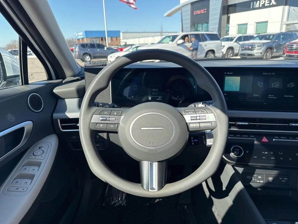 2025 Hyundai Sonata - Image 14 of 21