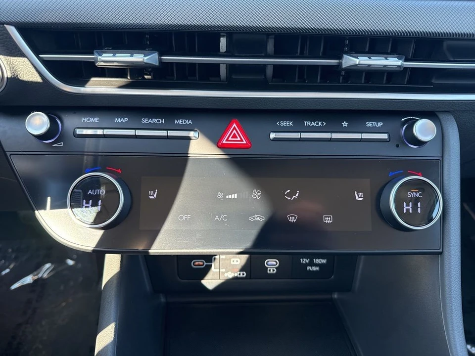 2025 Hyundai Sonata - Image 20 of 21