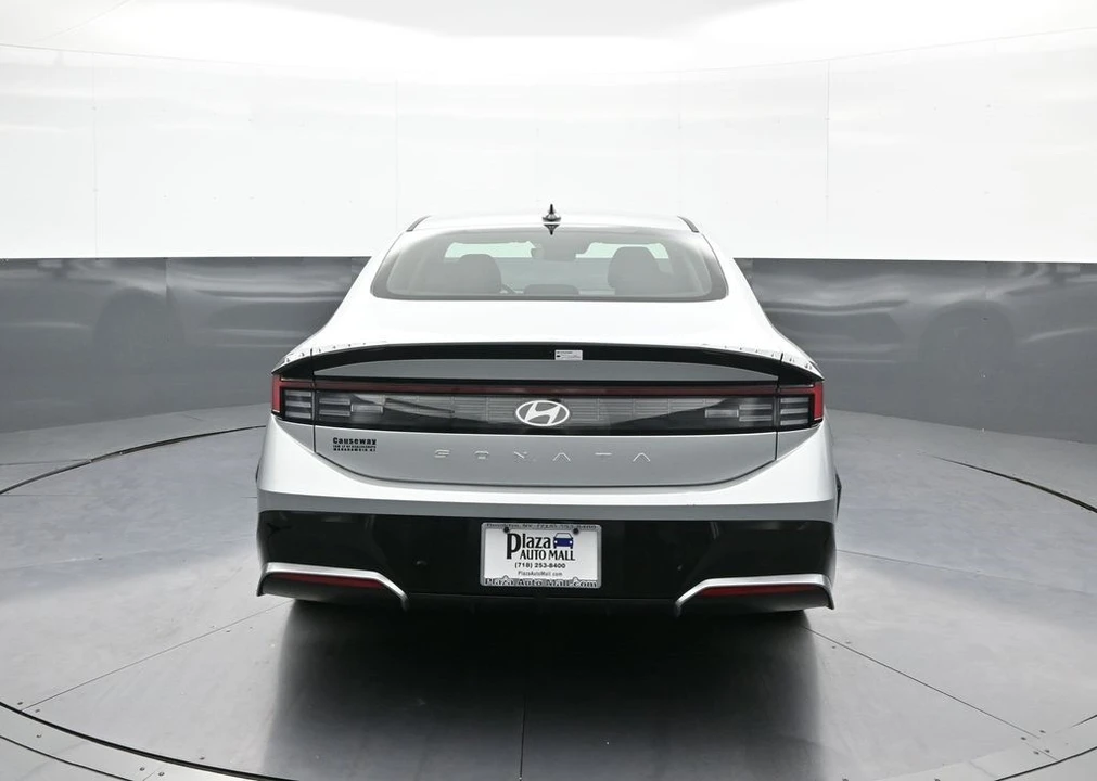 2025 Hyundai Sonata - Image 7 of 12
