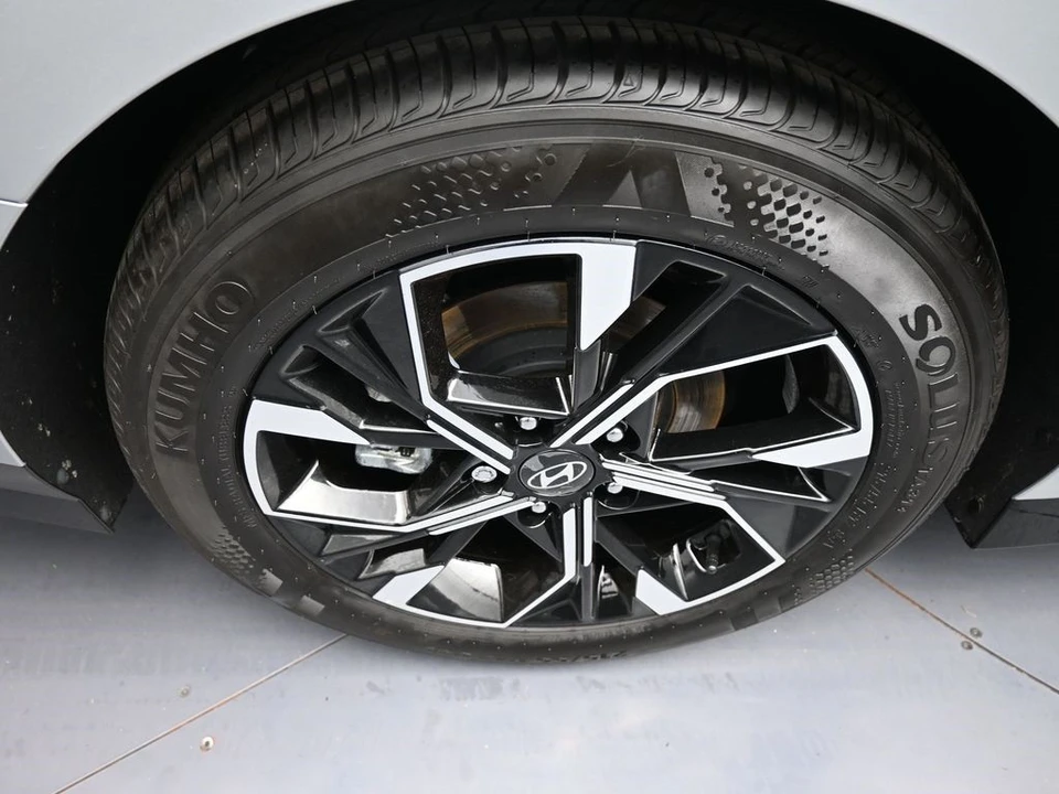 2025 Hyundai Sonata - Image 12 of 12
