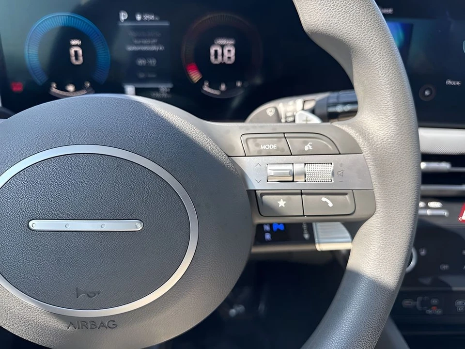 2025 Hyundai Sonata - Image 15 of 21