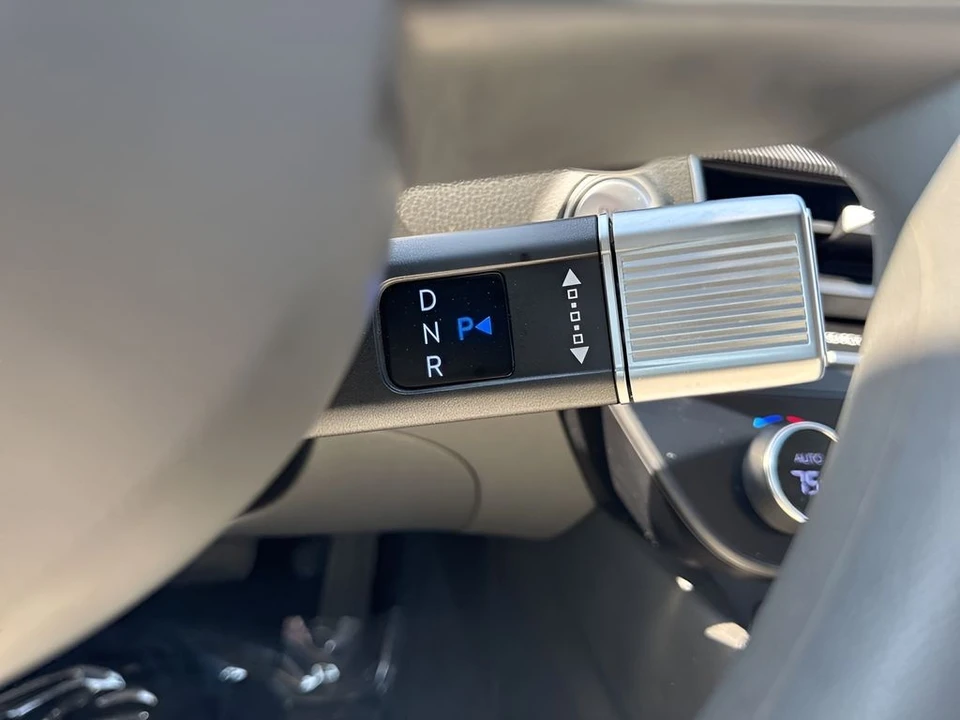 2025 Hyundai Sonata - Image 16 of 21