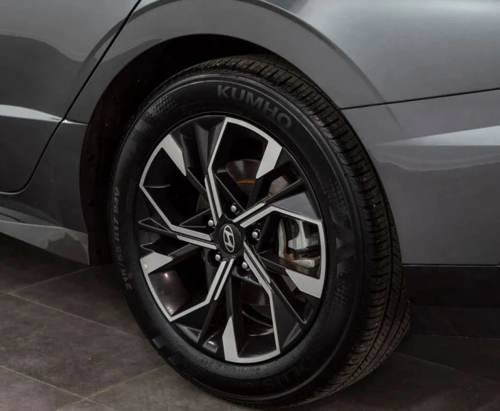 2025 Hyundai Sonata - Image 12 of 12