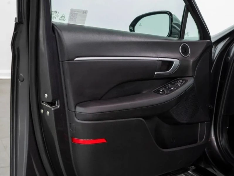 2025 Hyundai Sonata - Image 6 of 12