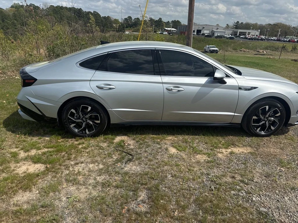 2025 Hyundai Sonata - Image 4 of 16